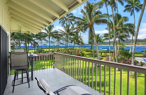 Wailua Condo | Modern Luxury Renovated Ocean View Condo - Steps to the beach with Pool and A/C