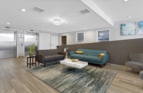 Porta D'italia Condo | Heart of Little Italy - Five blocks from San Diego Bay