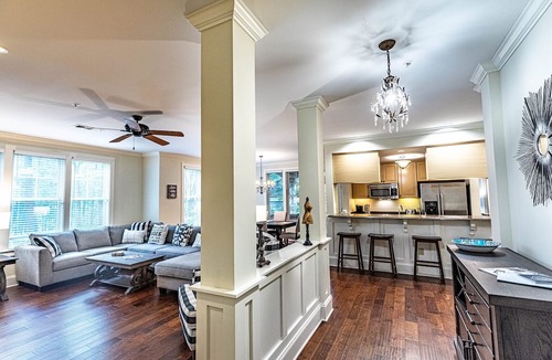 Lake Oconee Condo | Escape to this Reynolds Lake Oconee two bedroom condo nestled in nature.