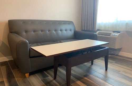 Mission Hills Apartment | Newer private apart-hotel suite in Old Town