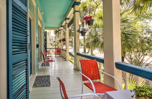 San Jacinto Apartment | 1 Mi to The Strand! Walkable Gem in Galveston