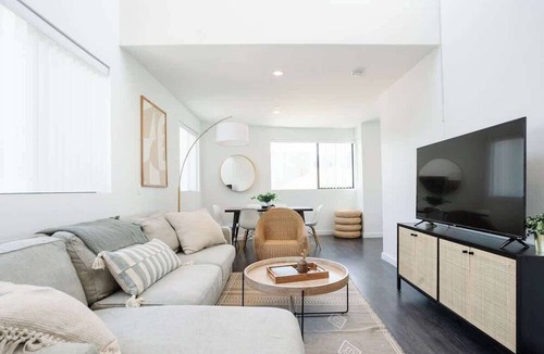 Little Italy Apartment | Modern Penthouse Apt w/Rooftop Deck & Views