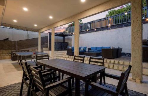 Bay Park House | Pacific Grand - Dual Living Near Mission Bay