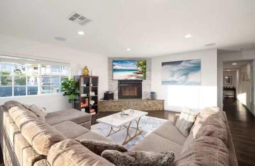 Bay Park House | Pacific Grand - Dual Living Near Mission Bay