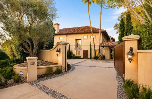 Fairbanks Ranch House | ResortHome Pickle Ball Pool MovieRoom Gym Sauna Villa