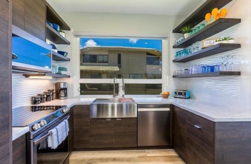 Napili Apartment | Kapalua Bay Villas Ocean View 6 BR Sleeps 20 Steps to Beach Complimentary Car with 6 Nights KBV ML-2059 by KBM