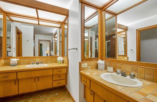 Kapalua Apartment | Kapalua Ridge Villas Ocean View 5 BR Sleeps 14 Complimentary Car with 6 Nights KRV ML-3948 by KBM
