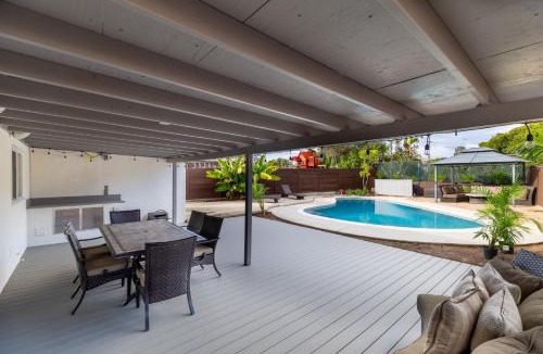 North Clairemont House | San Diego Private Pool Oasis Modern 3BR 2BA