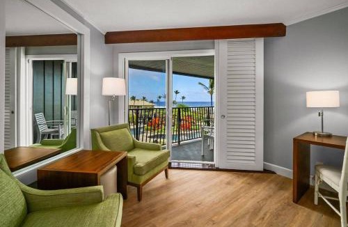 Hanamaulu Apartment | Exclusive Kauai Beachfront Resort with Dining, Bar, Spa, Pool & Waterslide