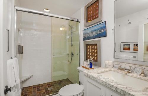 Village of La Jolla Villa | Seaview craftsman with Amazing views