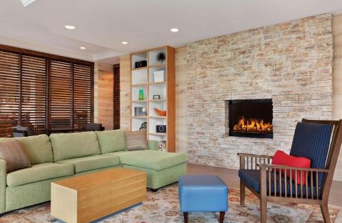 Sorrento Valley Hotel | Country Inn & Suites by Radisson, San Diego North, CA