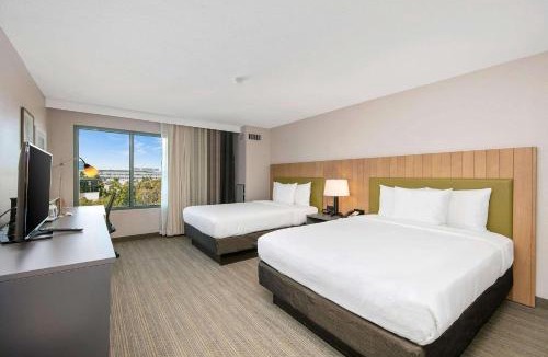 Sorrento Valley Hotel | Country Inn & Suites by Radisson, San Diego North, CA