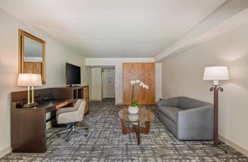 Mission Valley West Resort | Crowne Plaza San Diego - Mission Valley by IHG