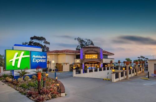 Mission Hills Hotel | Holiday Inn Express San Diego Airport-Old Town by IHG