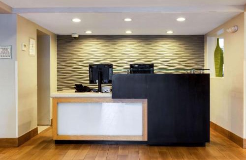 Pacific Beach Hotel | La Quinta by Wyndham San Diego Mission Bay