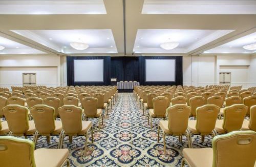 Mission Valley West Resort | Crowne Plaza San Diego - Mission Valley by IHG