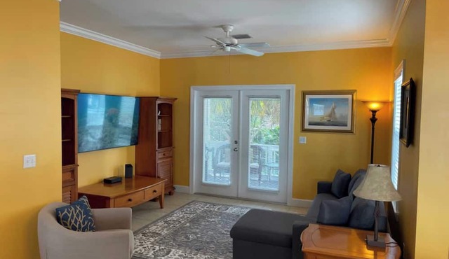 Coral Garden by Avantstay Great Location w/Balcony & Shared Pool