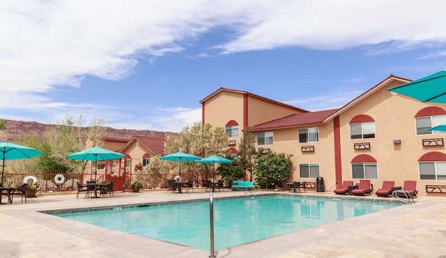 Aarchway Inn
