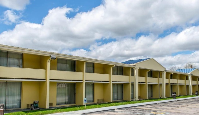 Rodeway Inn Brookville