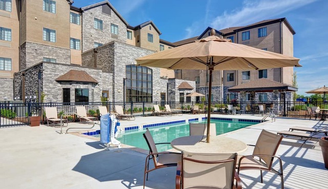 Equipped Double Suite | Free Breakfast, Seasonal Outdoor Pool + Gym