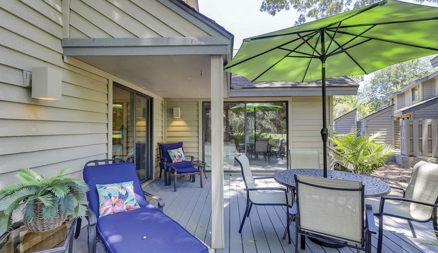 178 Greens- Short Walk to the Pool and Beach!