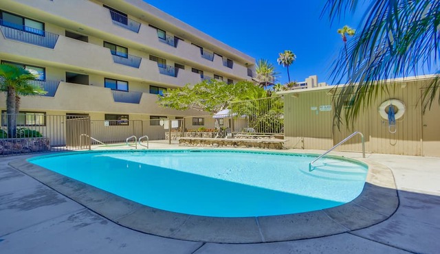 5 - STAR -⭐ - OCEAN VIEW WITH SWIMMING POOL & JACUZZI - FAMILY FRIENDLY
