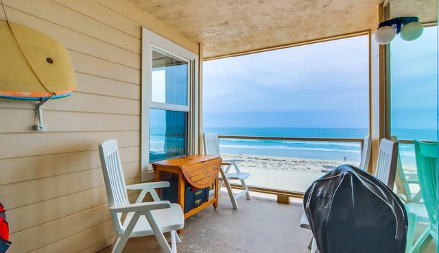 Awesome ocean front condo in the heart of Mission Beach!