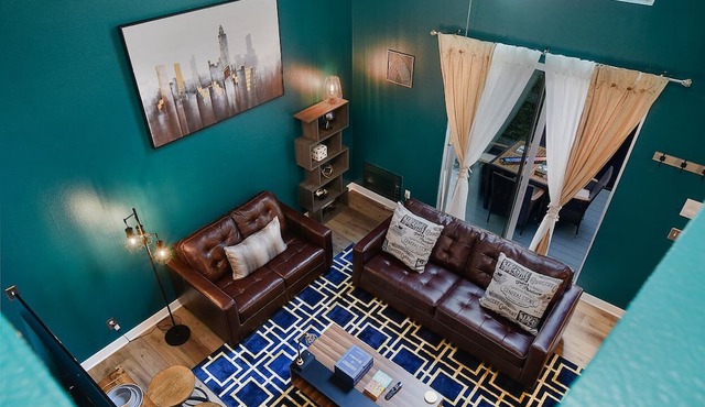 Stylish DT Loft for Professionals Friends & Family