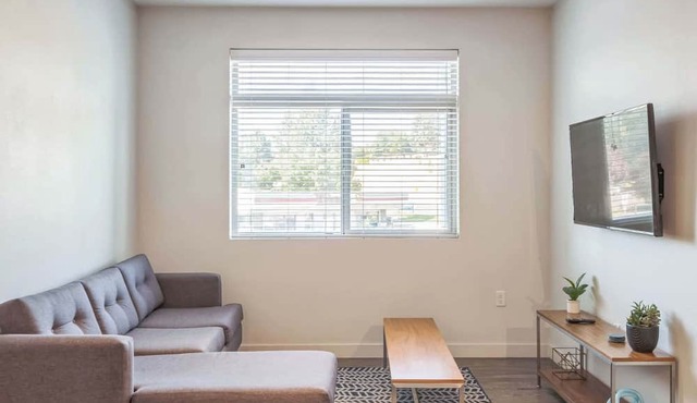 Charming Stay Near Downtown & Greenbelt
