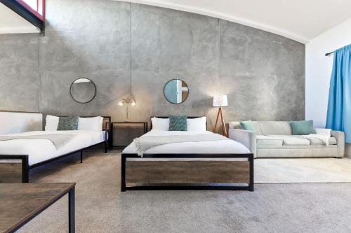 New York Style Loft in the Heart of Downtown SD