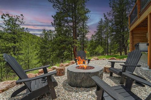 Valley Vista Lodge Hot Tub Shuffleboard Darts BBQ